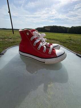 Converse Chuck Taylor All Star High Top Red Youth Size 13
